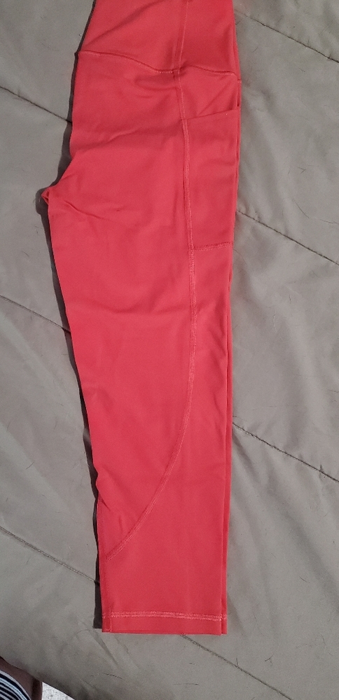 VS Knockout Capri Leggings in coral
